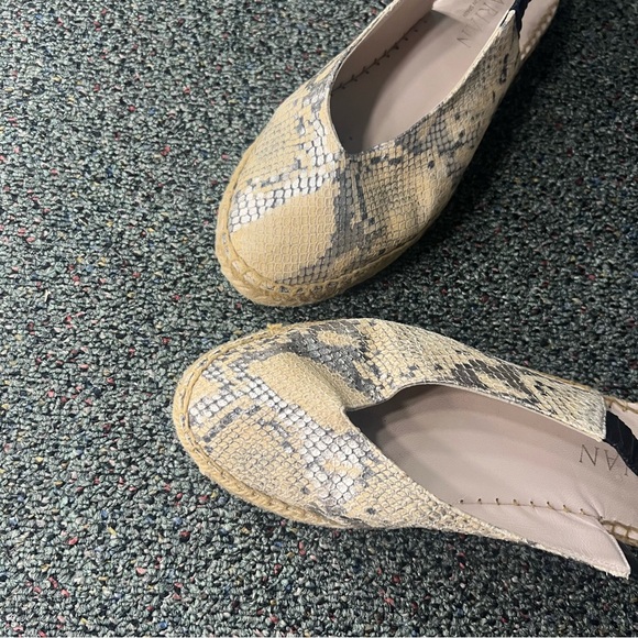 MARIAN Animal Snake Print Neutral Leather Sling Back Flat Espadrilles Shoes Sz 8 - Picture 9 of 16